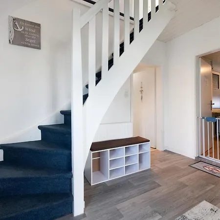 Holiday home Haus Marilene - Familienfreundlich Krummhoern